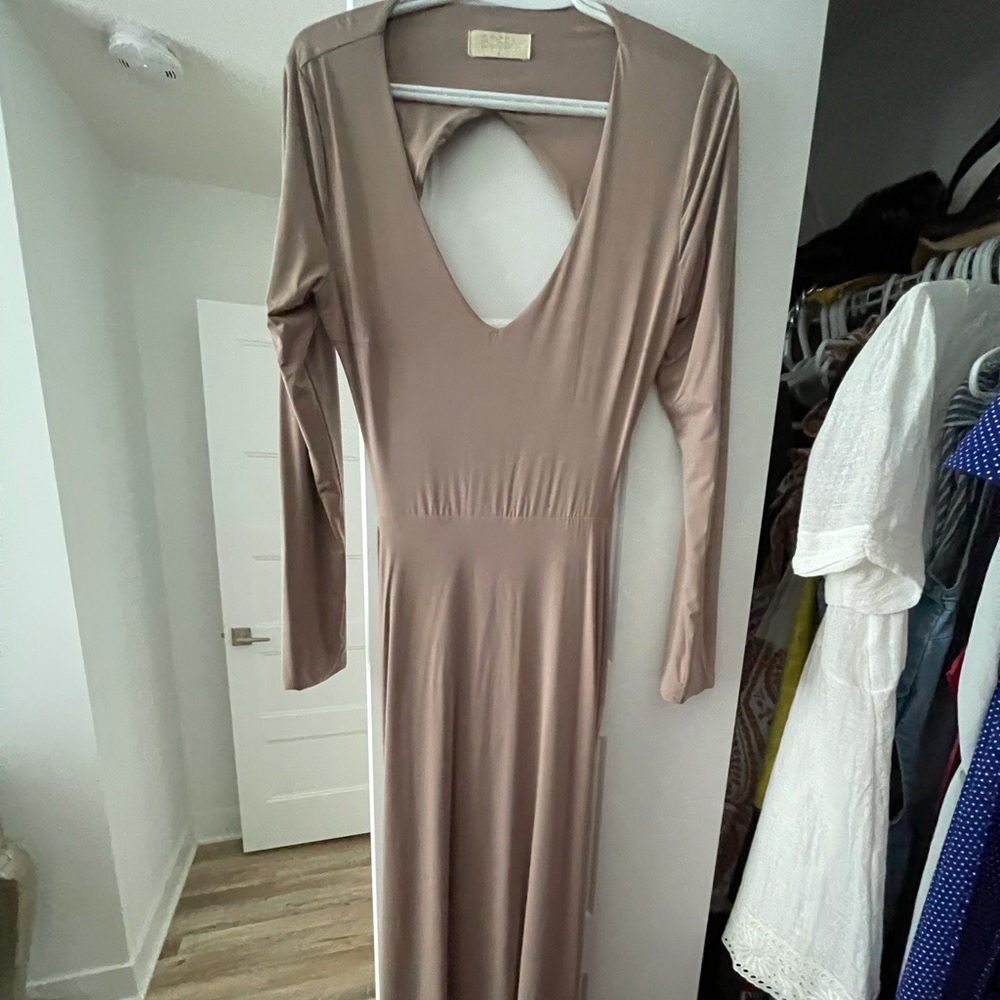 Cut out open back midi - Picture 5 of 9